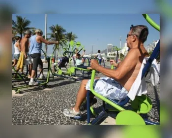 Expectativa de vida dos brasileiros sobe para 75,2 anos, diz IBGE