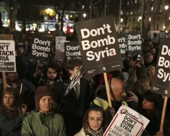 Londres tem manifestação contra participação britânica na Síria