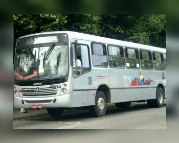 Ônibus é assaltado e suspeito é preso em flagrante na Levada