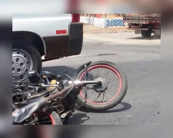 Condutor de motocicleta morre esmagado por caçamba na Serraria