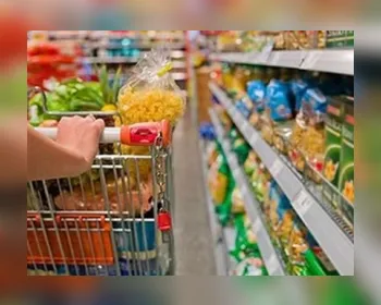 Indústria de alimentos e bebidas faturou R$ 699,9 bi em 2019