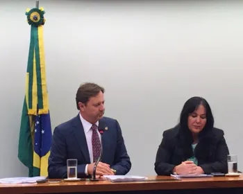 Senador recomenda aprovação com ressalvas das contas de Dilma