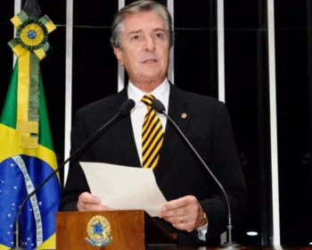 Ministro garante a Collor que terminal da Transpetro continua em Maceió
