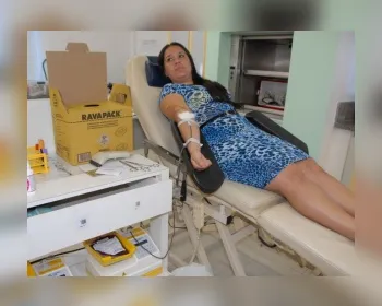 Unidade Móvel do Hemoal realiza coleta de sangue na Ponta Verde