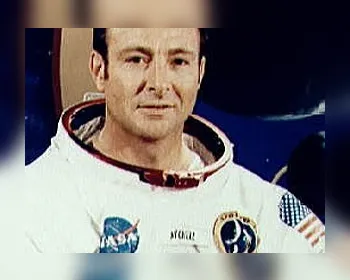 Morre Edgar Mitchell, astronauta americano que caminhou na Lua