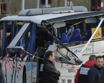 Acidente com ônibus escolar mata 6 adolescentes na França