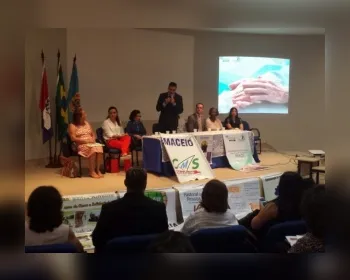 Encontro em Alagoas debate criação de rede de proteção à pessoa idosa 