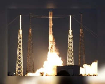 SpaceX fracassa na aterrissagem de seu foguete Falcon 9