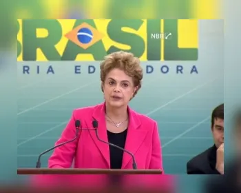 Presidente Dilma afirma que não renuncia ao mandato