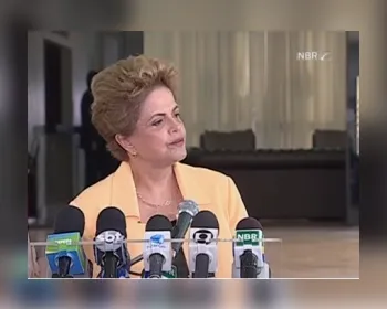 Dilma desiste de ir a ato político para buscar votos contra impeachment