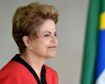 Dilma diz desconhecer que Lula ajudou Odebrecht em Angola