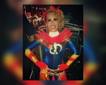 Joelma vira heroína caipira e fãs aprovam a fantasia na web