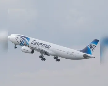 Com suspeita de bomba, avião da EgyptAir pousa no Uzbequistão