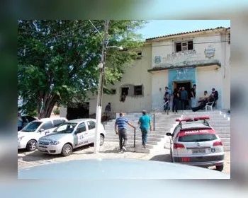 MP ajuíza ação contra o Estado cobrando reforma urgente da PC em Delmiro