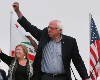 Bernie Sanders pede que EUA se posicionem por eleições no Brasil