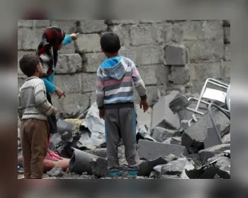 Crianças morrem em ataque a escola no Iêmen
