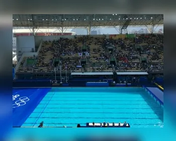 Atletas do nado sincronizado aprovam piscina depois da substituição da água
