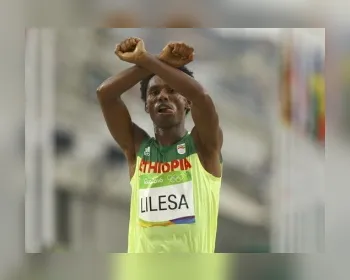 Após protesto de etíope, governo diz que atleta será bem-vindo ao país