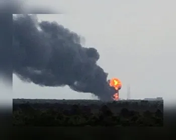 Explosão em plataforma da SpaceX destrói satélite israelense e foguete