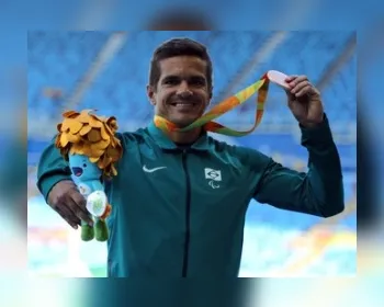 Na 3ª Paralimpíada, Edson Pinheiro conquista bronze nos 100m rasos