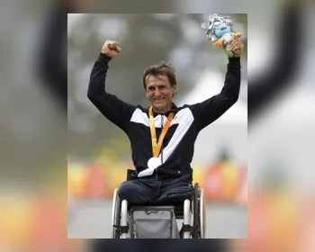 Exatos 15 anos após brutal acidente, Zanardi conquista 2ª medalha no Rio