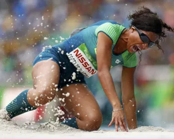 Silvânia bate rival no último salto e voa para o ouro no Rio; Lorena é bronze