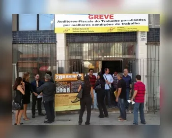 Servidores do MTE/AL paralisam atividades por reforma no prédio-sede