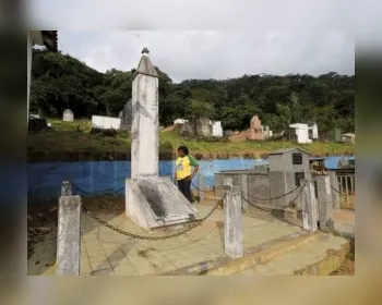 Cemitério do RJ não sabe onde está sepultado corpo de Garrincha