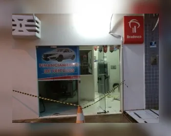 Bando armado explode agência bancária na cidade de Estrela de Alagoas