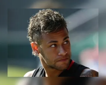 Neymar diz ao Barça que vai para o PSG e nem treina