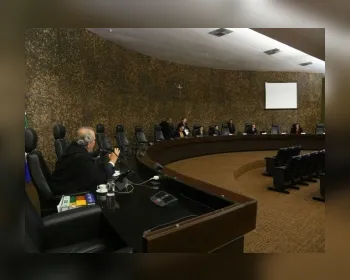 Julgamento de prefeito acusado de estupro é adiado após argumentação do MPE