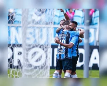 Grêmio bate o Galo e segue na perseguição ao líder Corinthians