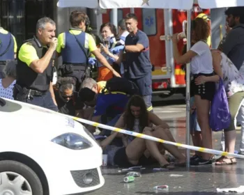 Ataque terrorista em Barcelona: o que se sabe e o que falta esclarecer