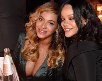 Beyoncé aposta em decotão em festa de Rihanna 