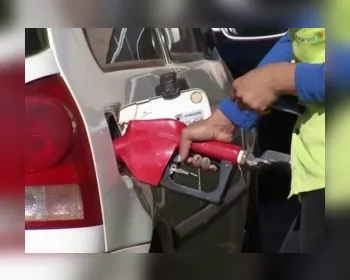 Preço da gasolina nas bombas volta a subir na semana, segundo ANP