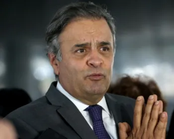 Aécio Neves destitui Tasso Jereissati da presidência do PSDB  