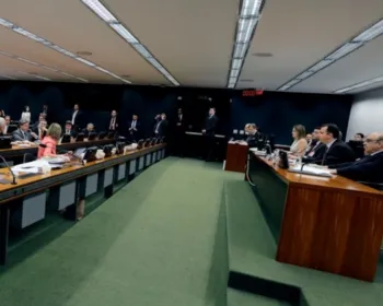 Por 39 a 26, comissão da Câmara recomenda rejeição da 2ª denúncia contra Temer