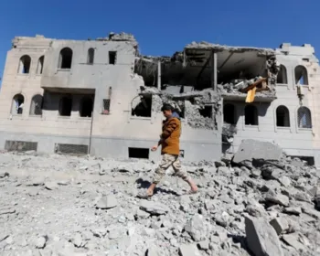 Ataque aéreo contra campo de prisioneiros deixa 39 mortos no Iêmen