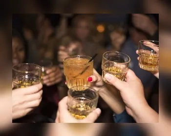 Consumo de bebidas adulteradas deixa mais de 40 mortos na Turquia
