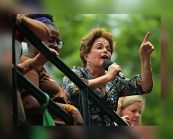 Dilma Rousseff faz procedimento para desobstruir artéria do coração