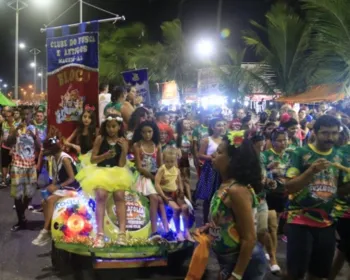 Jaraguá Folia 2018 arrasta foliões na abertura das prévias carnavalescas 