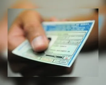 Cai número de interessados pela carteira de motorista em Alagoas, revela estudo