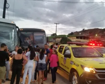 Ônibus de estudantes são assaltados por homens armados em São Luiz do Quitunde 