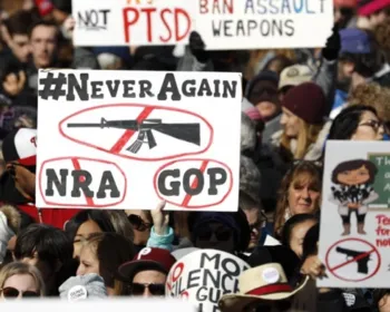 Americanos vão às ruas por leis mais rígidas para o controle de armas nos EUA