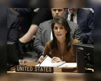 Embaixadora diz que EUA ficam na Síria até certeza de não uso de armas químicas