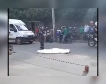 Homem perde controle de moto e é atropelado por ônibus em Arapiraca 