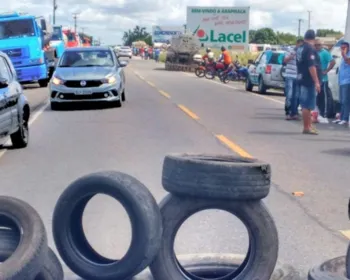 Caminhoneiros bloqueiam novos pontos de rodovias em Alagoas