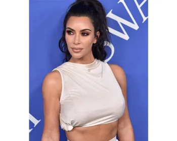 Kim Kardashian mostra toda a sua influência no CFDA Fashion Awards 2018