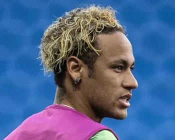 Neymar atribui a assessores publicação de vídeo com fotos íntimas de Najila
