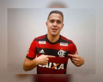 Piris da Motta é registrado no BID e pode fazer sua estreia pelo Flamengo